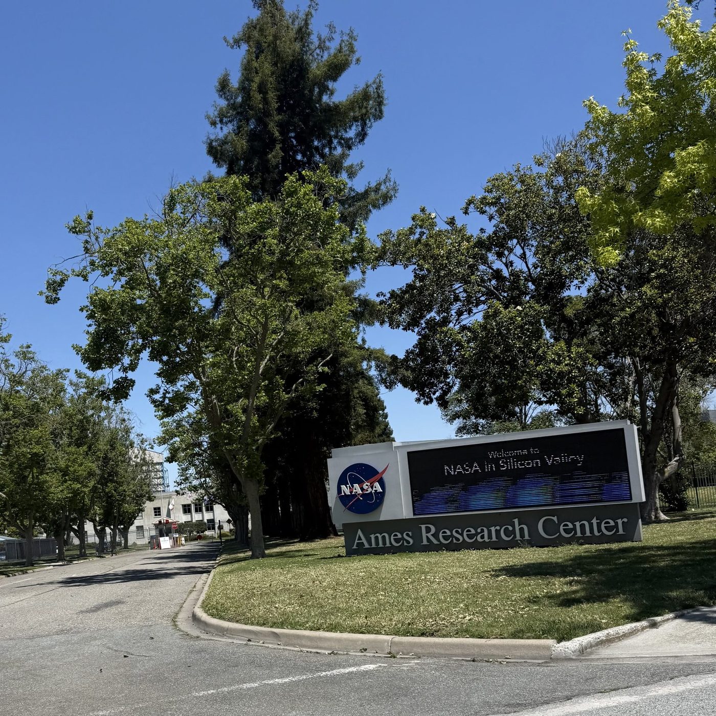 NASA Ames Research Center, Mountain View