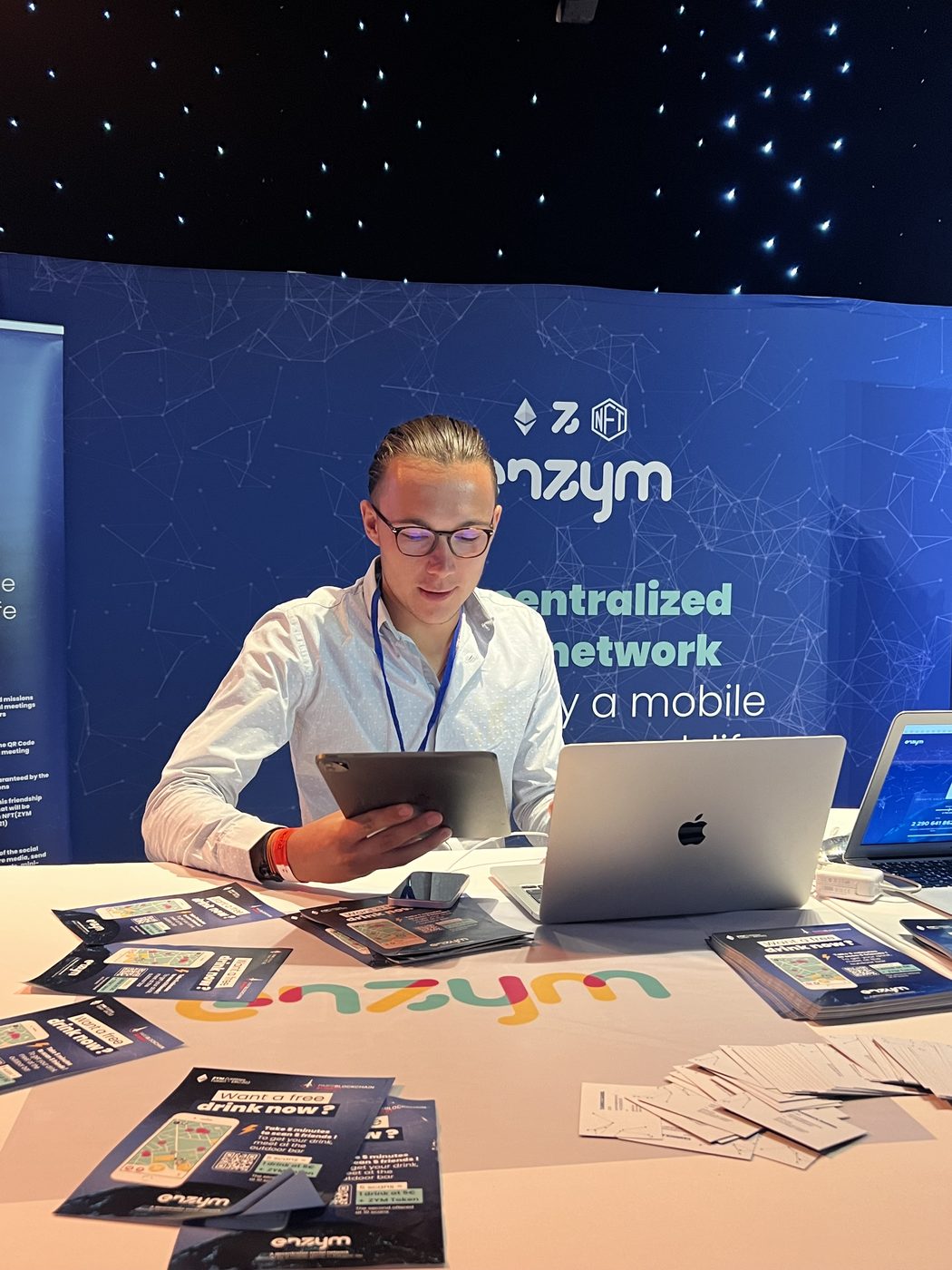 Running a startup booth at Paris Blockchain Week